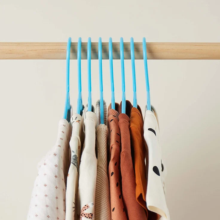 Bieco Kleiderbügel Kinder 16 St. Hellblau | Länge ca 30cm | Baby Kleiderbügel | Kunststoff Kleiderbügel Kinder Baby | Baby Organiser Für Kleiderschrank | Kleiderbügel Baby | Baby Clothes Hangers – Bild 4