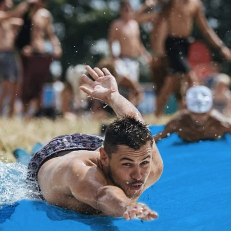 Offizielle XXL Riesige Wasserrutschmatte | 10 Meter Wasserrutsche | Bauch Rutscher Premium Qualität | Slip'n Slide | Wasserspiel im Freien | Freiluftspiel | Schnellste Rutsche | 100% Spaß – Bild 5