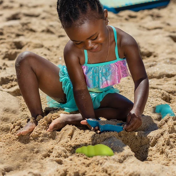Hape E4056 - Grundausstattung Strandspielzeug, Sandspielzeug, mehrfarbig – Bild 5