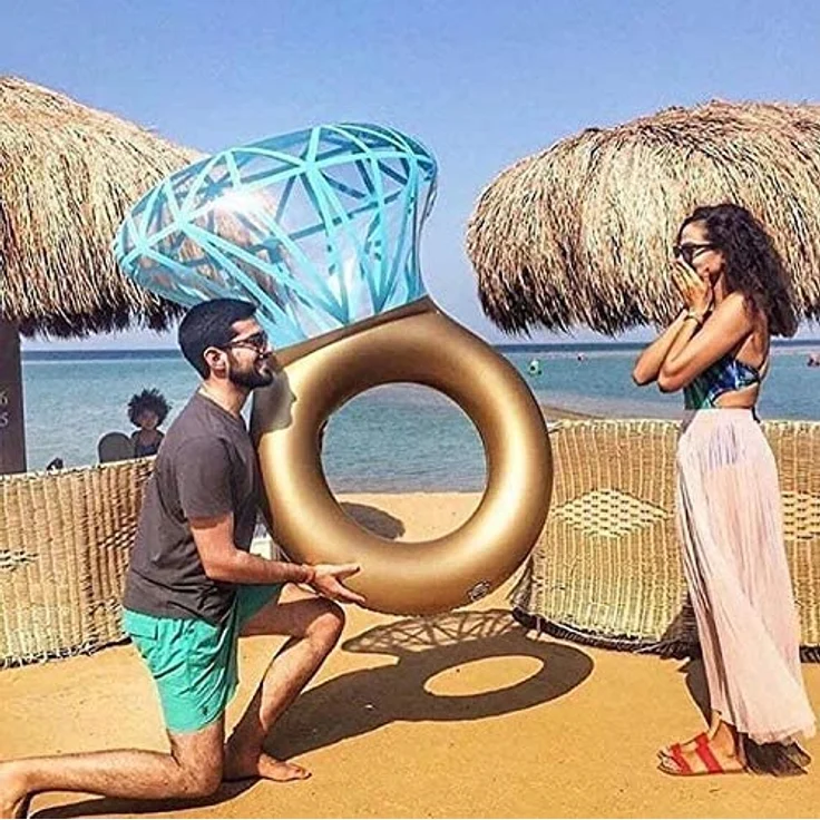 Aufblasbare Pool Luftmatratze, Poolparty Diamant Schwimmring und Herbewegung mit Doppel Schnellventilen, Fotografie Requisiten, Aufblasbare Pool Lounger Spielzeug für Erwachsene 55 X 47,2 X 15,7" – Bild 5