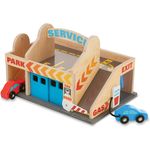 Melissa & Doug Tankstelle mit Parkhaus | Holzfahrzeug | Fantasiespiel | 3+ | Geschenk für Jungen oder Mädchen