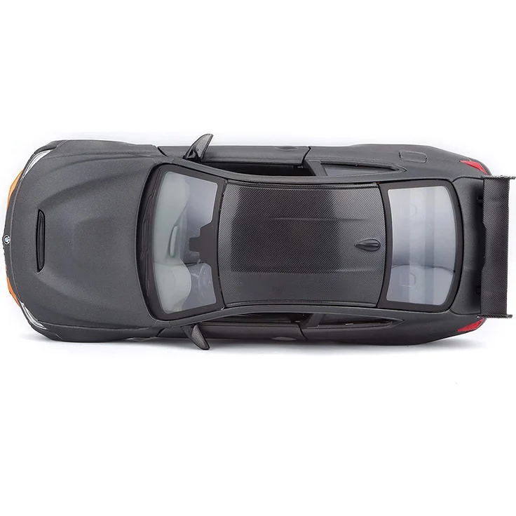 Bauer Spielwaren BMW M4 GTS: Originalgetreues Modellauto 1:24, mit Abgasanlage, bewegliche Türen, Koffer-/Motorraum zum Öffnen, 20 cm, grau (531246) – Bild 11