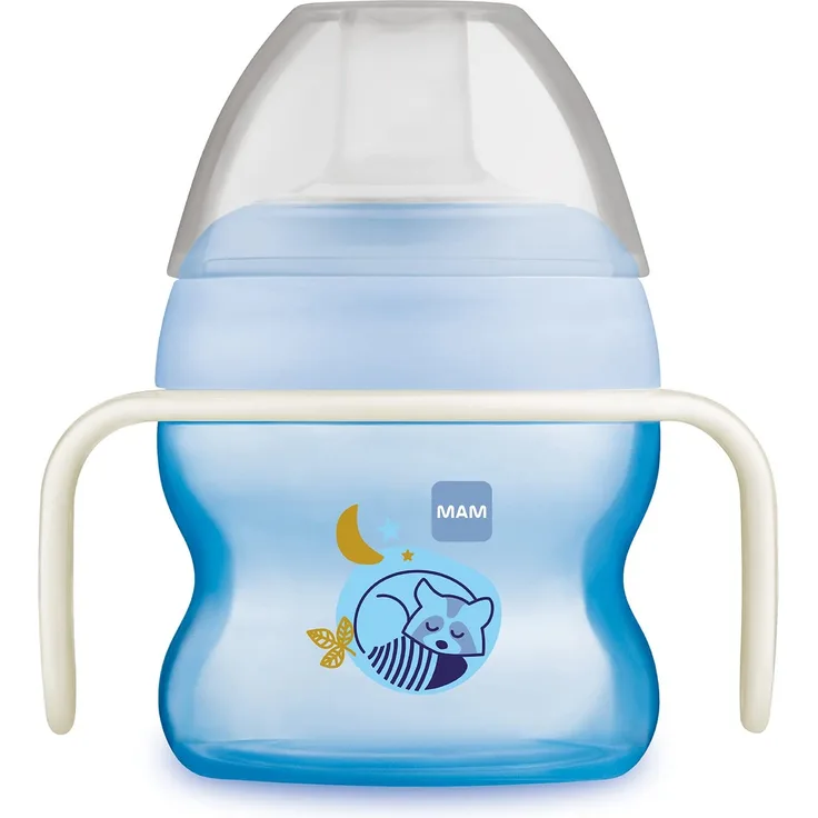 MAM Starter Cup Night Baby Trinklernbecher (150 ml), Trinkflasche für erste Trinkversuche, Schnabelbecher mit leuchtenden und rutschsicheren Griffen, ab 4 Monaten, Waschbär