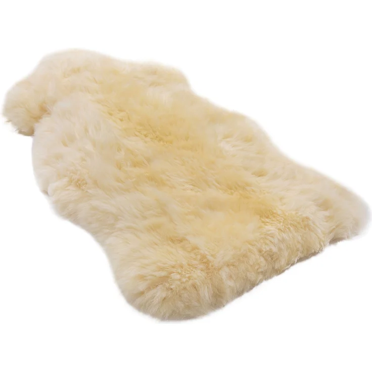 Medizinisches Lammfell von WERNER CHRIST BABY – ungeschorenes natur Schaffell (deutsche Qualität), als Baby-Fell, Deko-Fell, Sitzauflage, Läufer, Teppich, Länge +/- 65, 75, 85, 95 cm, beige-gold (65 cm) – Bild 1