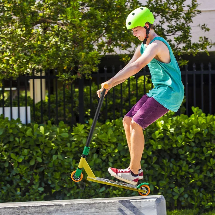 ArtSport 24635 'Stunt Scooter Street Life', ab 6 Jahren, 360° Lenker, 100 mm Alu Räder, max. belastbar bis 100 kg, schwarz/gelb – Bild 9