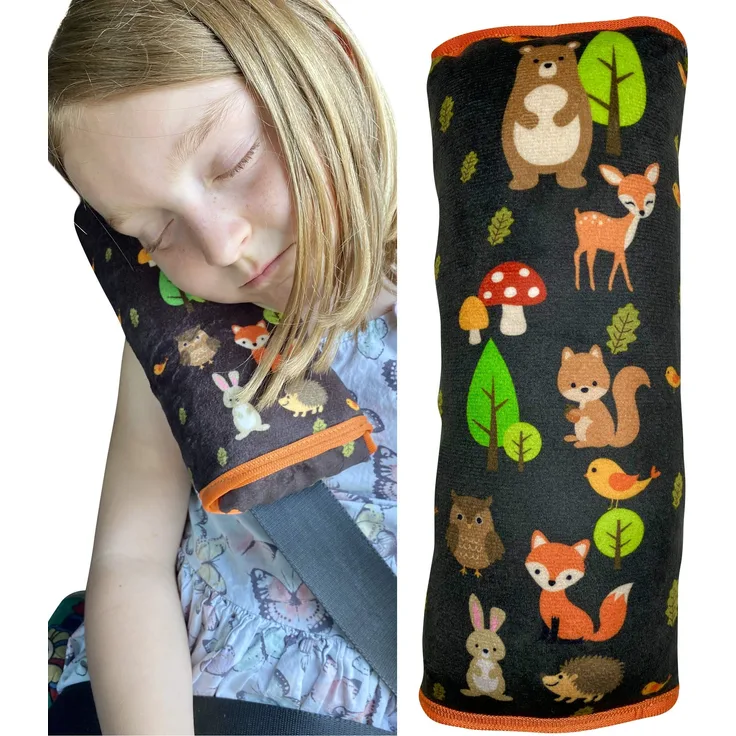HECKBO Auto Schlafkissen Waldtiere Motiv für Kinder Mädchen Jungen - maschinenwaschbar – kuschelweich - Auto Gurtkissen, Gurtschoner, Gurtschutz Sitzerhöhung, Auto Kissen, Reisekissen, Urlaub
