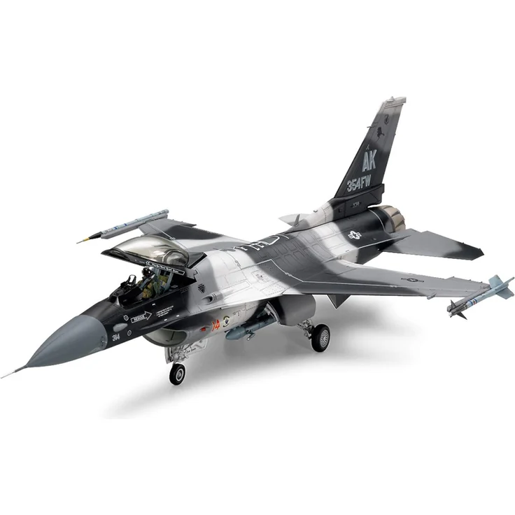 TAMIYA 300061106 - 1:48 Lockheed Martin F-16C/N Aggressor – Bild 1