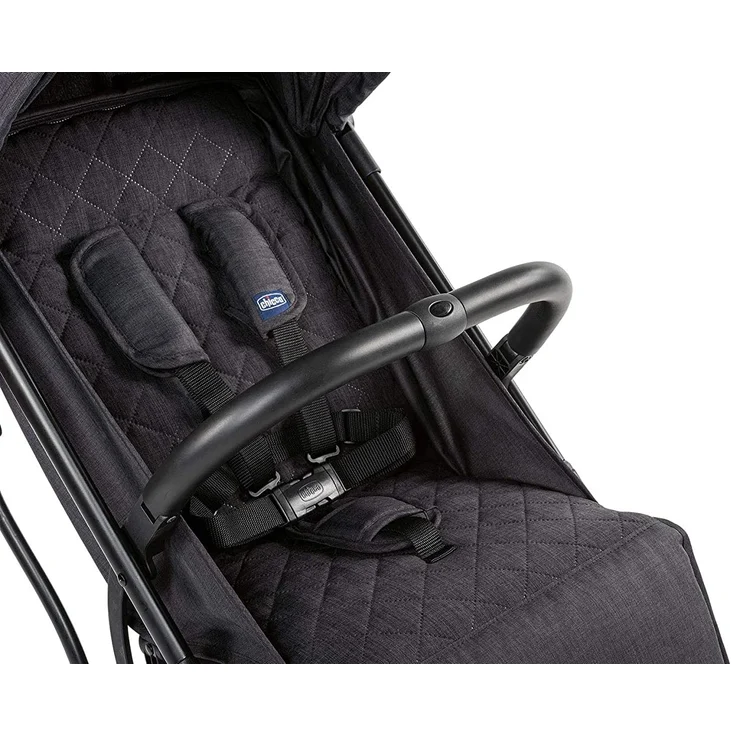 Chicco Trolley me Buggy wie ein Koffertrolley, ab Geburt bis 15 kg, Einhand-Schließmechanismus, inkl. Tragegriff für den Transport und Regenschutz, schwarz – Bild 4