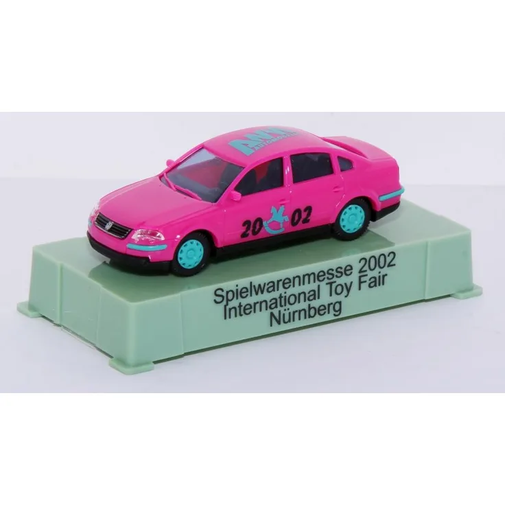 AWM PKW VW Passat Messe 2002, 1:87, pink, OVP