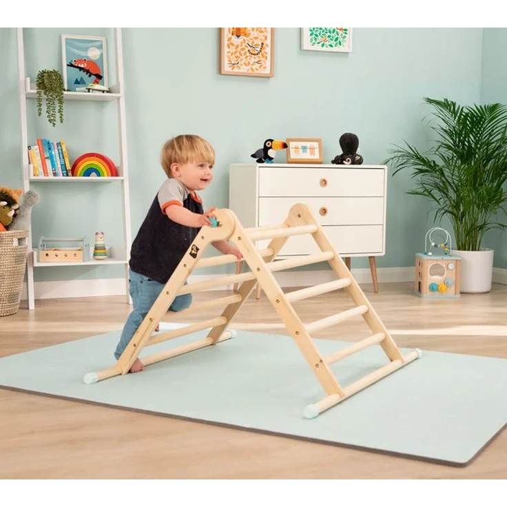 TP Toys Active Tots Holz Kletterdreieck | Natur | 91x78x58 cm – Bild 2