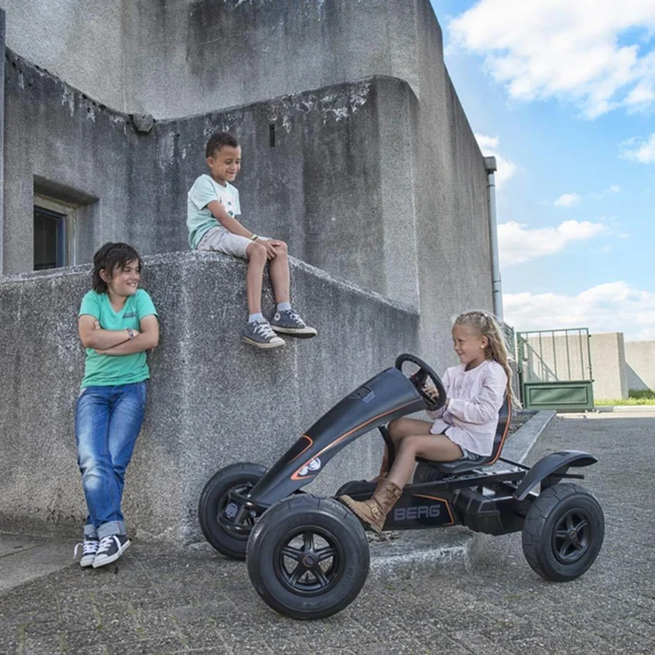 BERG Gokart 'Black Edition', BFR, max. Belastbarkeit 100 kg, ab 5 Jahren – Bild 4