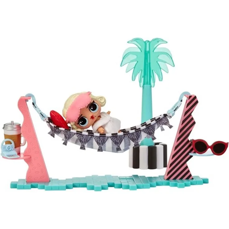 L. O. L. Surprise Vacay Lounge Playset with Leading Baby