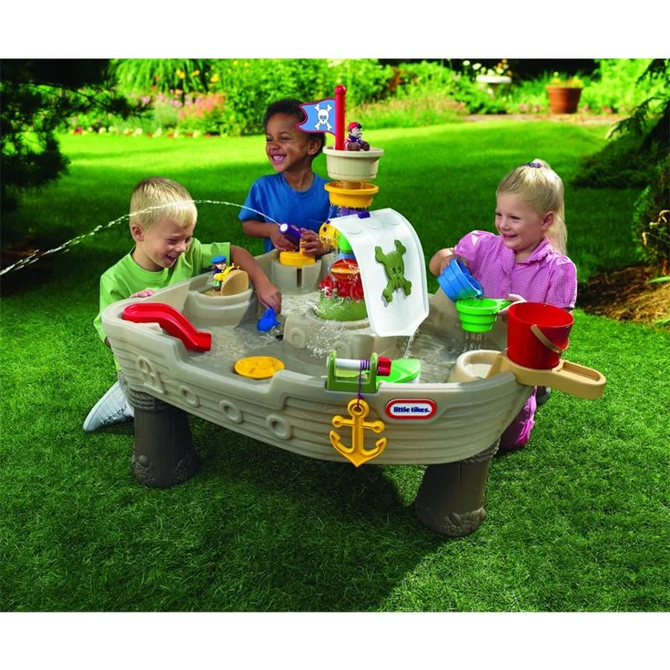 Little Tikes 'Anchors Away' Wasserspieltisch in Piratenschiff-Design, ab 18 Monaten, mit Wasserwerfer, zwei Figuren und einem Spritz-Hai, robust und stabil – Bild 2