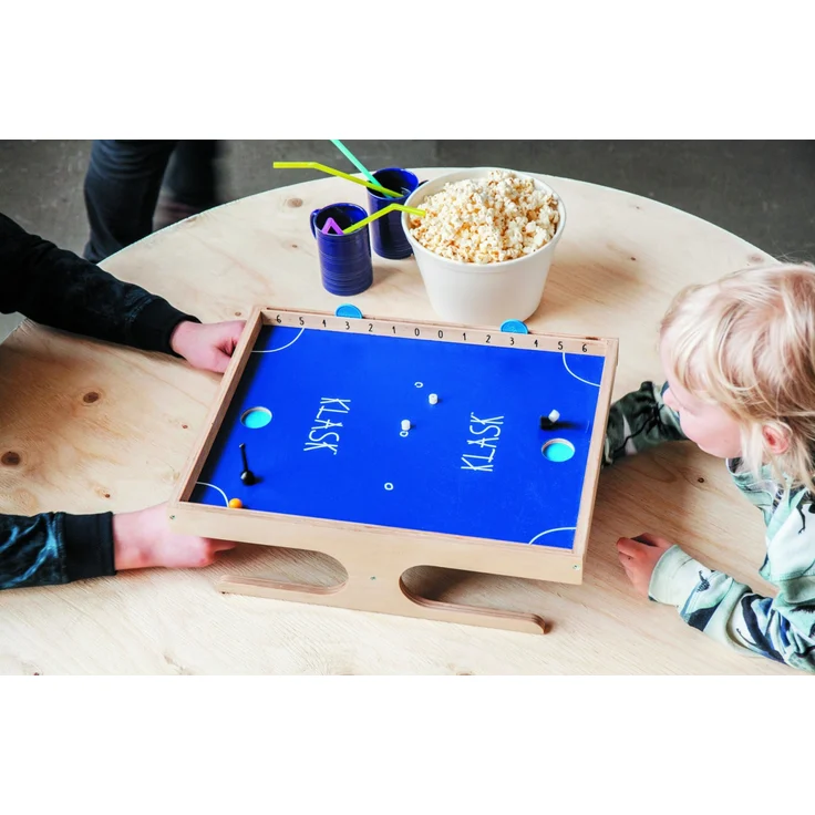 Game Factory 'Klask' Magnetspiel, ab 8 Jahren, 10 min Spielzeit, 2 Spieler – Bild 4