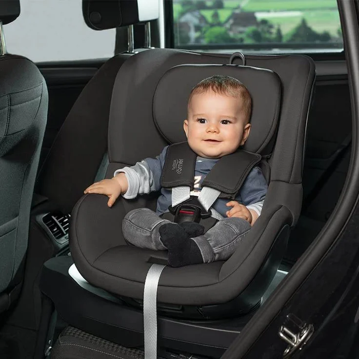 Britax Römer 'Dualfix Plus' Reboarder Inklusive Neugeboreneneinsatz und ISOFIX, Midnight Grey – Bild 6