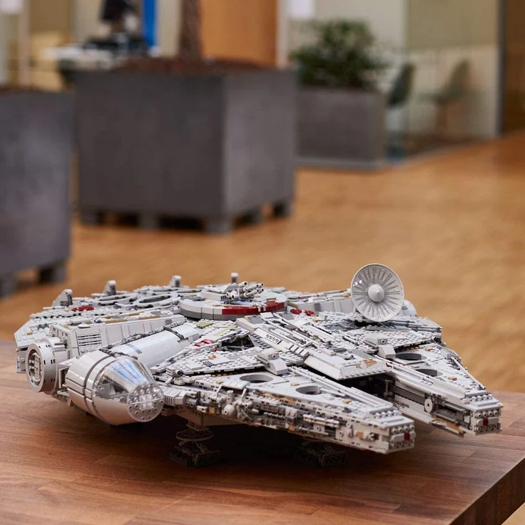 LEGO Star Wars 75192 'Millennium Falcon', 7541 Teile, ab 16 Jahren – Bild 7
