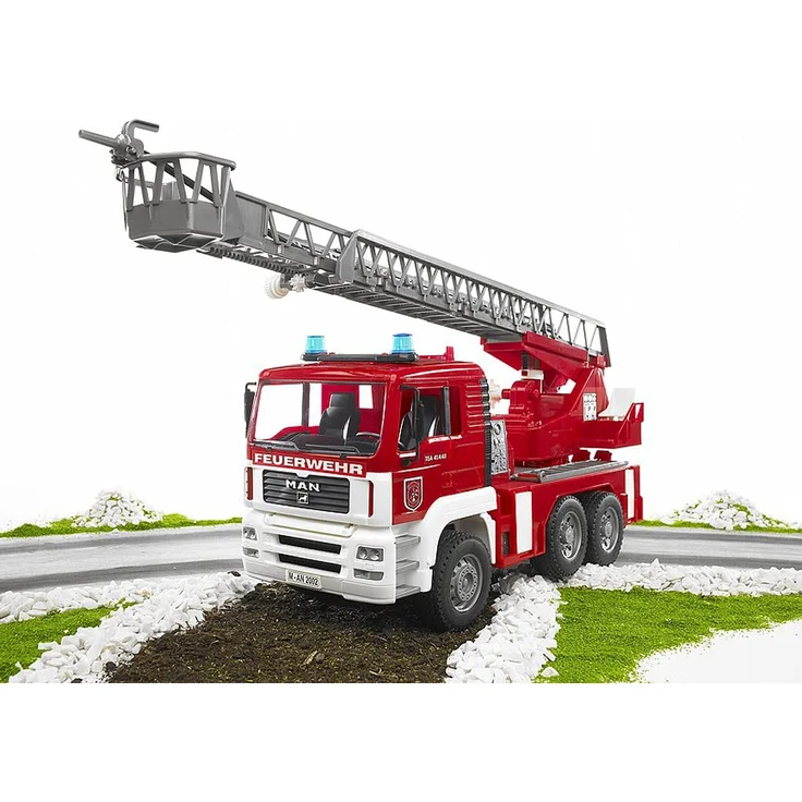 Bruder 02771 'MAN TGA Feuerwehr' Spielzeugauto, mit Drehleiter, Wasserpumpe und Light and Sound Module, inkl. Batterie, 47,0 × 17,5 × 24,2 cm, ab 4 Jahren – Bild 7