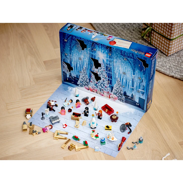 LEGO Harry Potter™ 75981 Adventskalender 2020, Weihnachtskalender mit 24 Türchen zum Film "Harry Potter und der Feuerkelch", Hogwarts Weihnachtsball – Bild 6