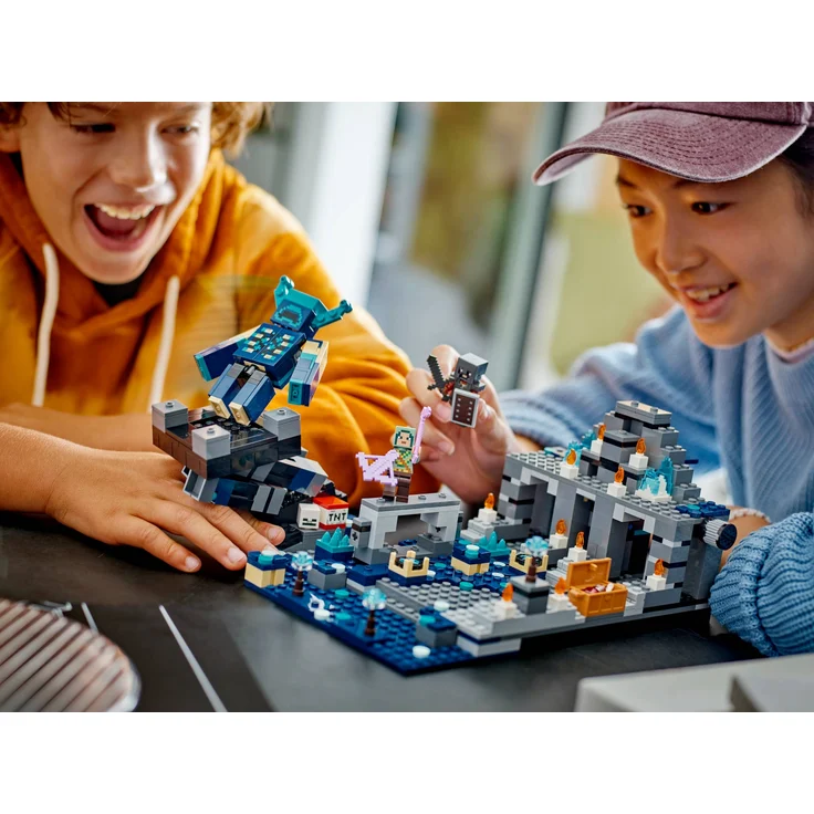 LEGO Minecraft 21246 'Das Duell in der Finsternis', 584 Teile, ab 8 Jahren – Bild 3