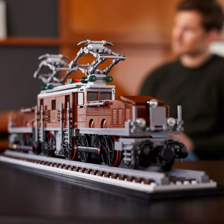 LEGO Creator Expert 10277 'Lokomotive "Krokodil"', 1271 Teile, ab 18 Jahren – Bild 5