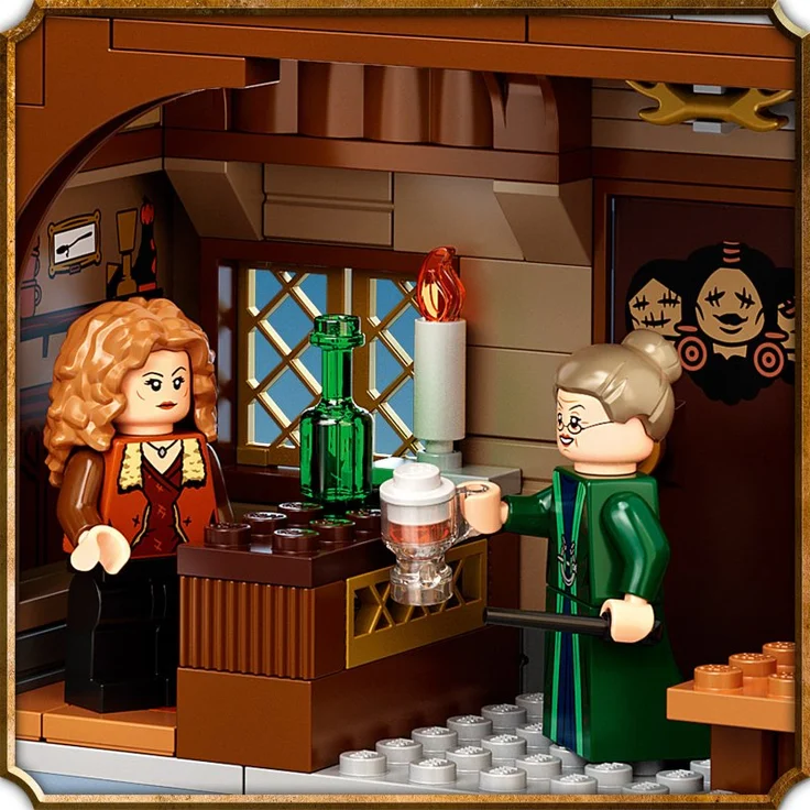 LEGO Harry Potter 76388 'Besuch in Hogsmeade™', 851 Teile, ab 8 Jahren – Bild 7