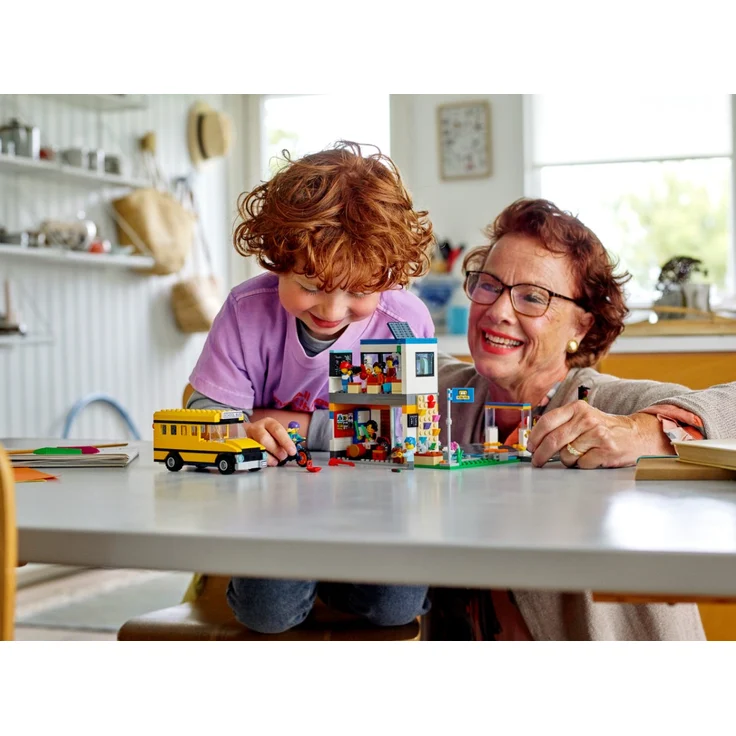 LEGO City 'Schule mit Schulbus', 433 Teile, ab 6 Jahren – Bild 5