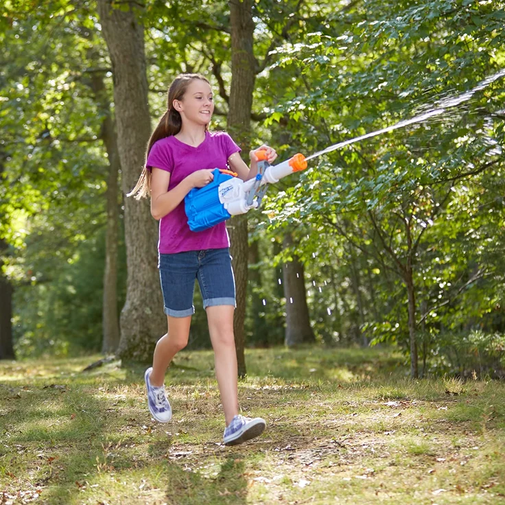Nerf Super Soaker 'Soakzooka' Wasserpistole, mit 1,6 Liter Wassertank, Mega-Wasserstrahl, ab 7 Jahren – Bild 8