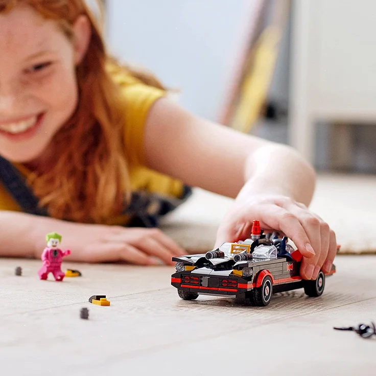 LEGO DC 76188 'Batmobil aus dem TV-Klassiker', 345 Teile, ab 7 Jahren – Bild 9
