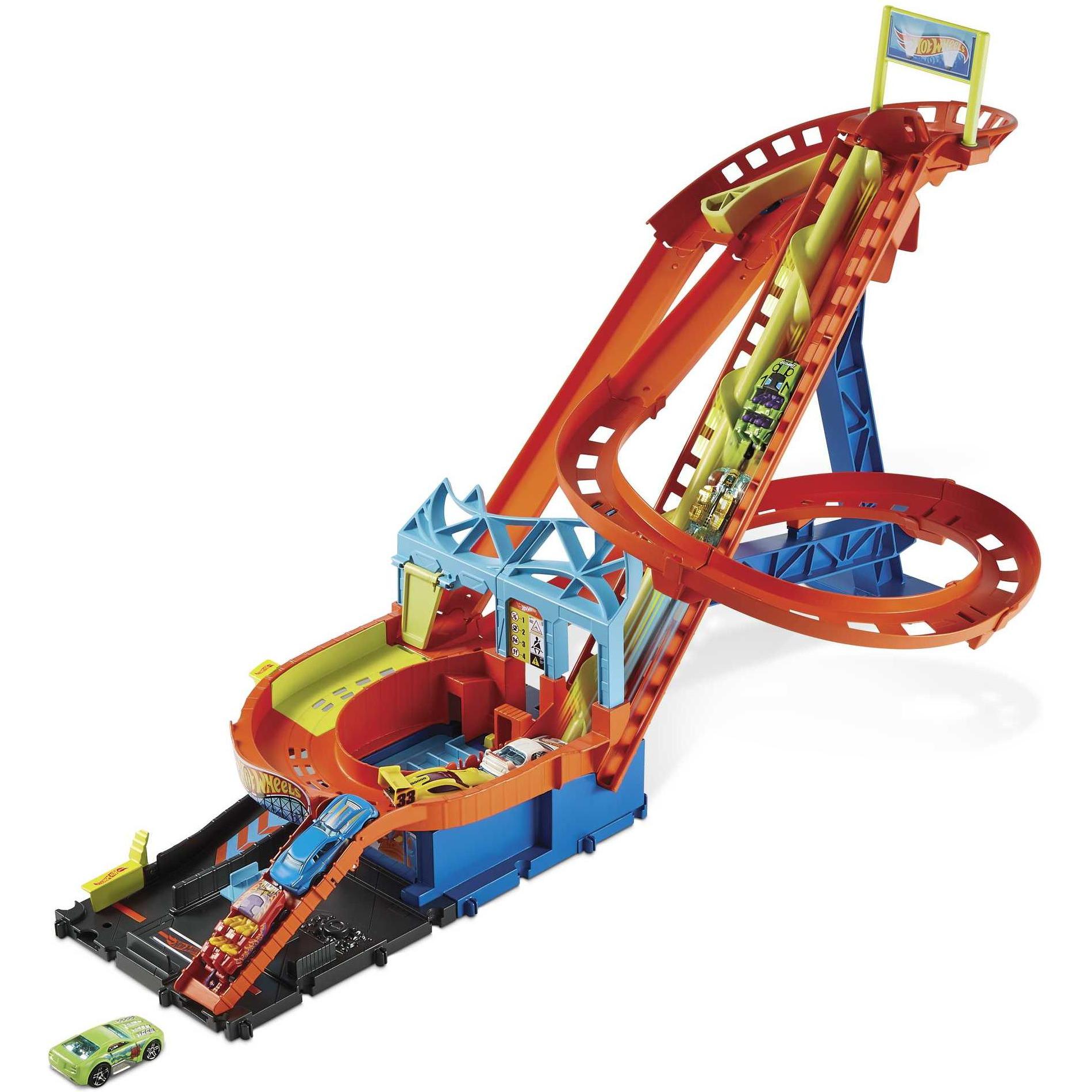 Hot Wheels Roller Coaster Rally, Achterbahn-Rennbahnset mit motorisierter Spirale und 5 Fahrzeugen