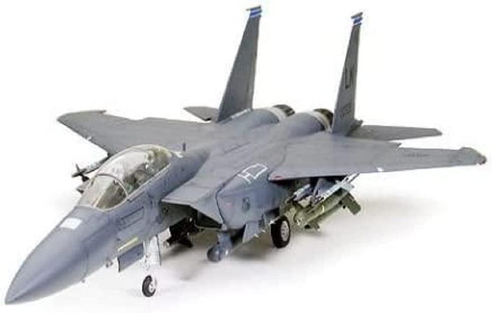 Plastic Models 300060312 1:32 Bo. F-15E Strike Eagle Bunker Buster