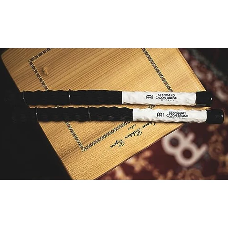 Meinl SB305 Cajon Brush, Kunststoffborsten mit Gummiringen, flexibler Griff, 358mm Länge, Made in U.S.A. – Bild 2
