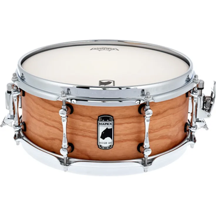 Mapex 13"x5,5" DL Cherry Bomb, Einzeltrommel aus Kirschholz mit Natural Satin Wood Finish, Sonic Saver Reifen, Chrom Hardware Finish, Puresound Teppich