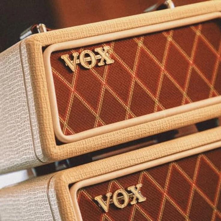 Vox Micro Superbeetle Bluetooth, E-Gitarren-Topteil mit 5 Watt Lautsprecher, integriertem Akku, drei Sound Modi und authentischem VOX-Design – Bild 9