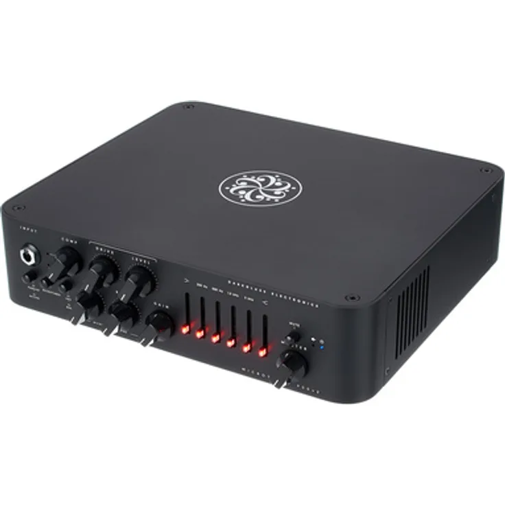 Darkglass Microtubes 900v2 Bass Head, Transistor Verstärker mit 900 Watt Leistung, analoge Vintage Microtubes und digitale Speaker Simulation