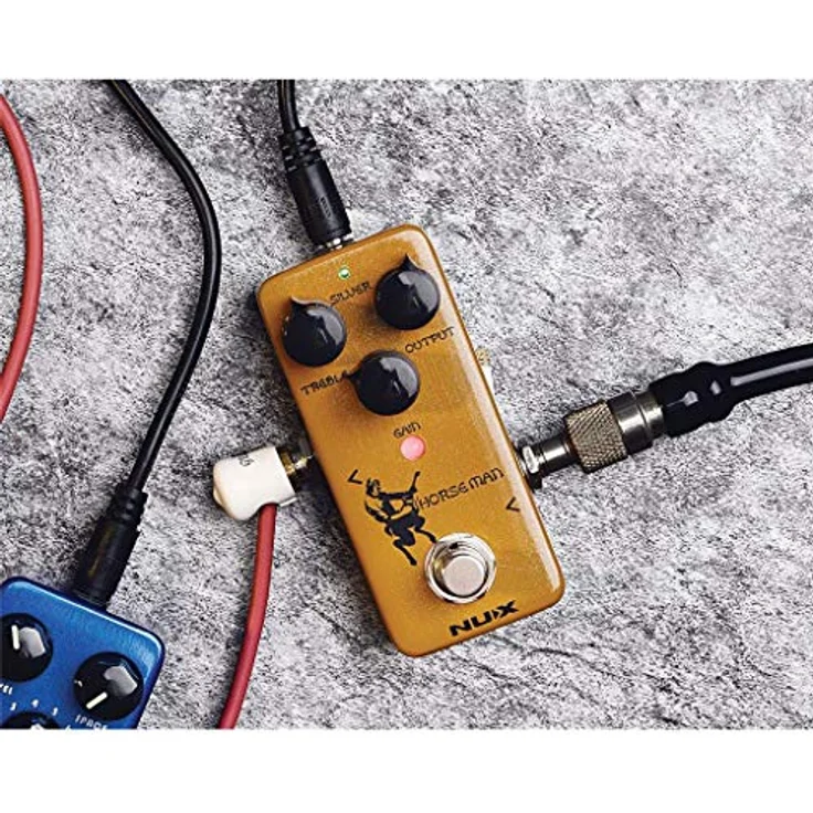 NUX Horseman NOD-1, Analog-Overdrive-Pedal in Gold/Silber mit 2 Modi, treble, gain und output Reglern, schwarzes Design, vollverzerrend – Bild 4