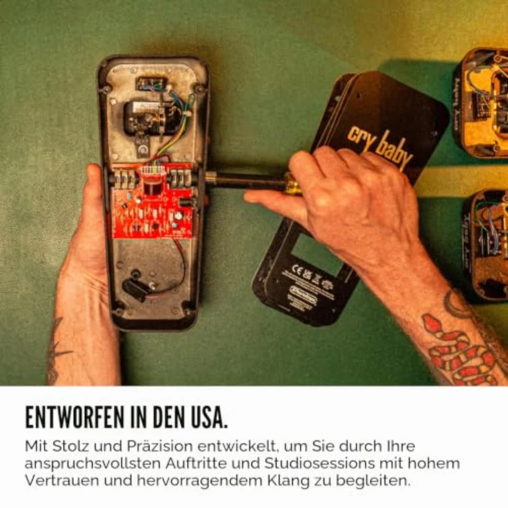 Dunlop Slash Cry Baby Classic, Wah Effekt Pedal für E-Gitarre mit dynamischer Bandbreite und True Hardwire Bypass – Bild 3