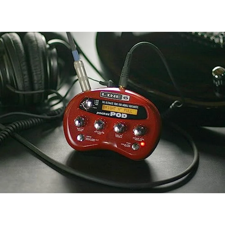 Line6 Pocket Pod, Gitarren-Multieffekte mit 32 Amp Modellen, 16 Effekten und über 300 Presets, schwarz – Bild 2