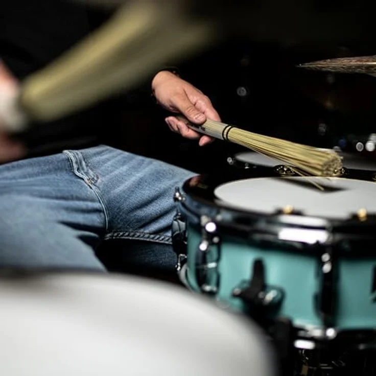 Meinl SB307 Husk Brush, Paar Hot Rods aus Stroh für weichen Sound, Durchmesser 23mm, Länge 377mm, Gewicht 104g, made in Germany – Bild 10
