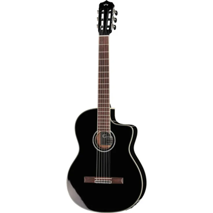 Cordoba Fusion 5 Jet, Konzertgitarre mit Cutaway, massiver Sitka Fichte Decke, Mahagoni Boden und Zargen, Fishman Sonitone Tonabnehmer, schwarz Hochglanz