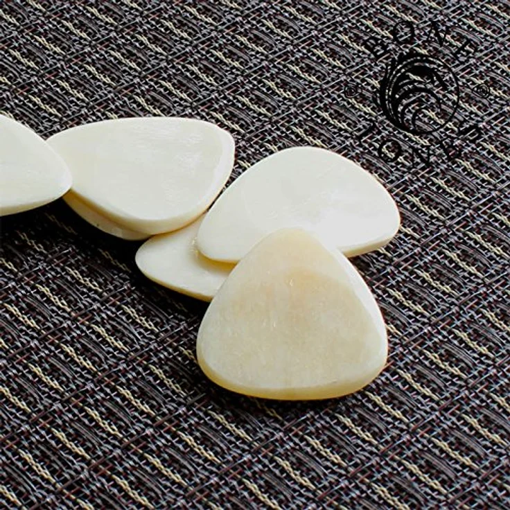 Timber Tones Bone Tones BO1, Plektrum aus Buffalo Horn und Bone für E-Gitarre, hellen Klang, 1 Stück – Bild 5