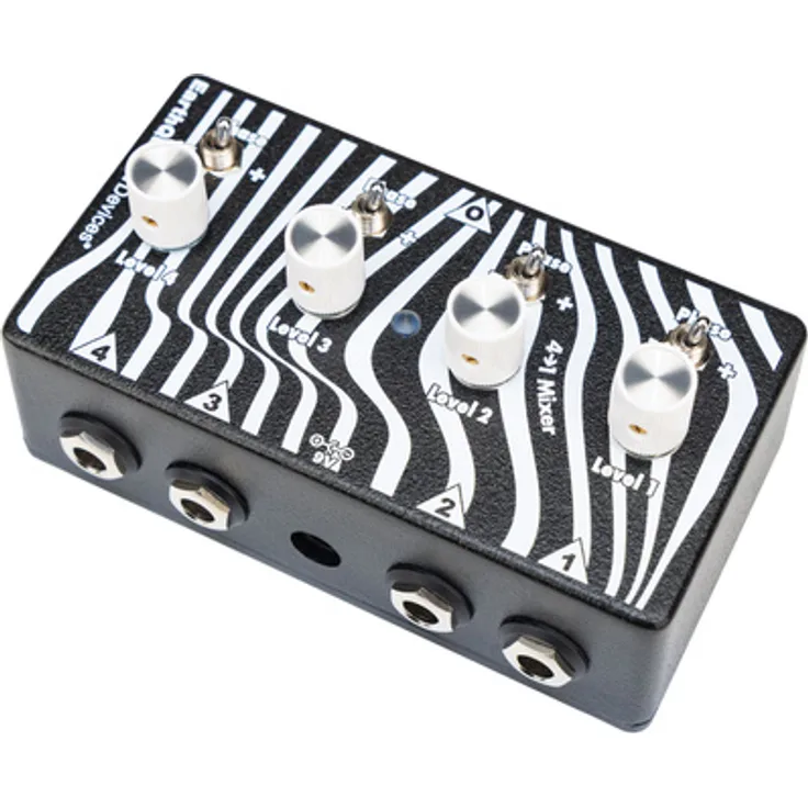 EarthQuaker Devices Four to One Mixer, kompakter 4-Kanal Mixer mit separater Lautstärkeregelung und Metallgehäuse