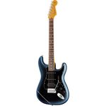Fender AM Pro II Strat HSS, E-Gitarre in Dark Night mit V-Mod II Tonabnehmern und geschraubtem Ahornhals