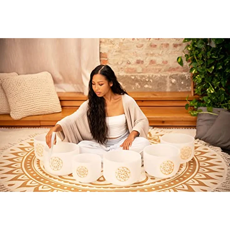 Sonic Energy Solfeggio Kristallklangschalen Set, 6-teilig für Meditation und Yoga, aus hochreinem Quarz, inkl. 2 Schlägel und Silikonringe – Bild 2