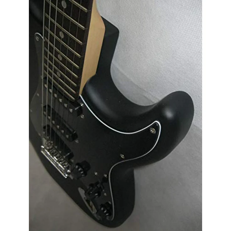 MSA Vision Sound ST5MATTBK, Elektrogitarre matt schwarz mit massivem Holz-Korpus, 3 Singlecoil-Pickups und Tremolo, inkl. Anschlusskabel – Bild 5