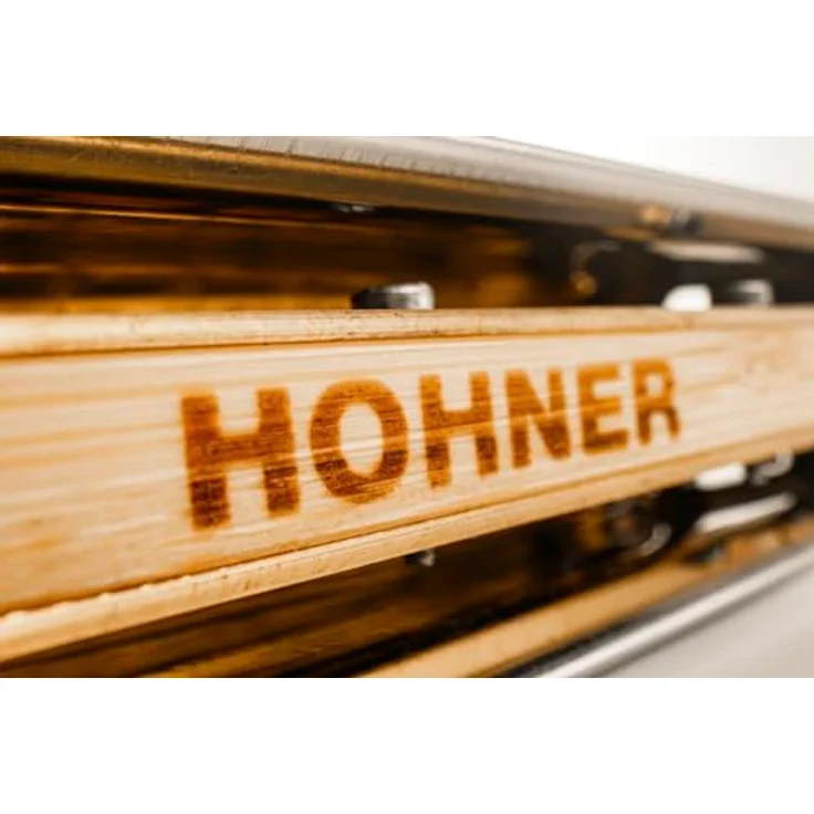 Hohner Marine Band Thunderbird Low D, Mundharmonika mit dreifach lackiertem Bambuskörper und neu entwickelten Stimmzungenprofilen für supertiefe Tonarten – Bild 9