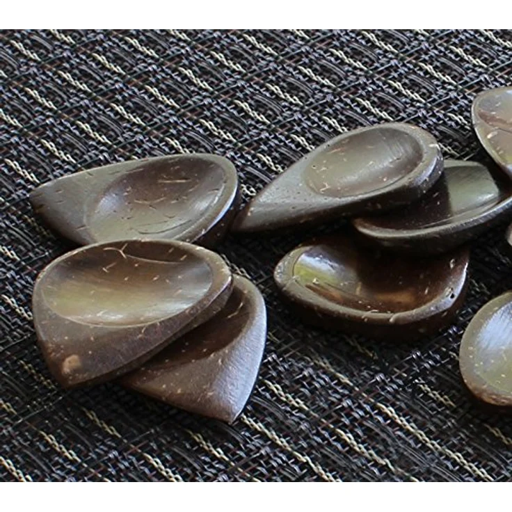 Timber Tones Funk Tones Pick Coconut, handgefertigtes Plektrum mit Jazz/Gypsy Jazz Spitze und ergonomischem Design – Bild 2