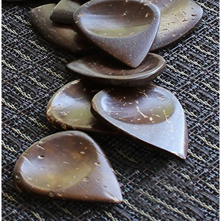 Timber Tones Funk Tones Pick Coconut, handgefertigtes Plektrum mit Jazz/Gypsy Jazz Spitze und ergonomischem Design – Bild 5