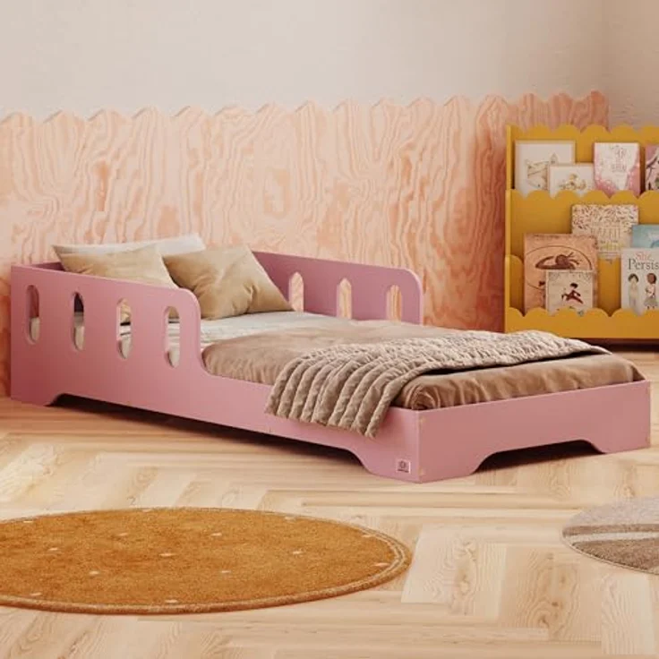 smartwood Kinderbett 70x160 cm in Rosa - Montessori Bodenbett mit Rausfallschutz & Lattenrost - Aus handbemaltem Sperrholz - Sicher für Jungen und Mädchen - Einfache Montage - TILA 6 – Bild 2