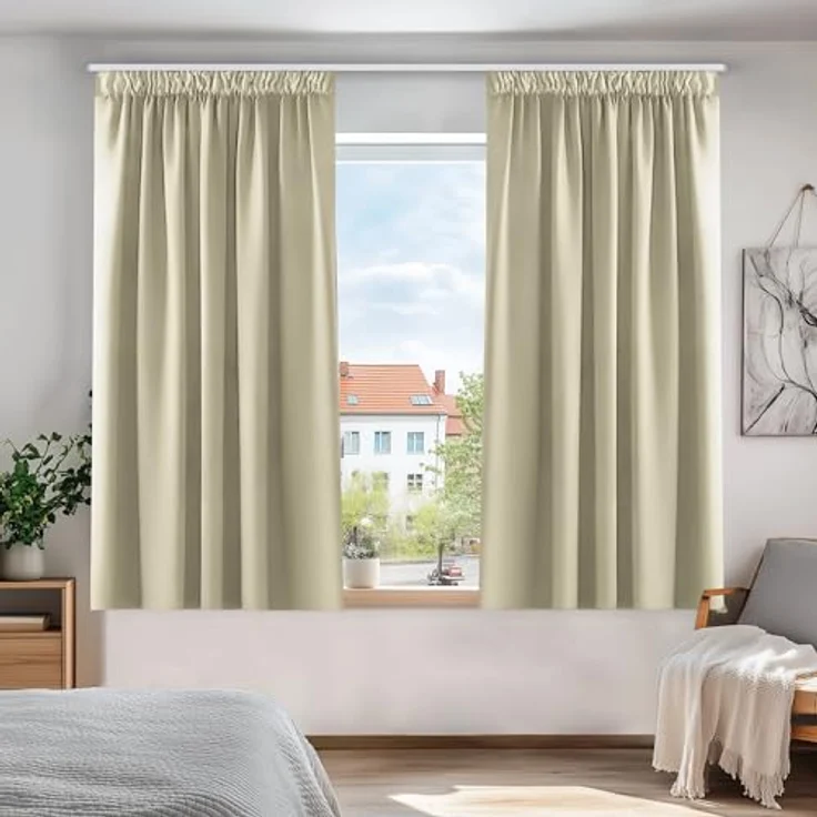 Deconovo Vorhang Blickdicht Verdunkelung Dicke Gardine Thermovorhang Kinderzimmer, 138x132cm(HöhexBreite), Beige, 2er Set – Bild 2