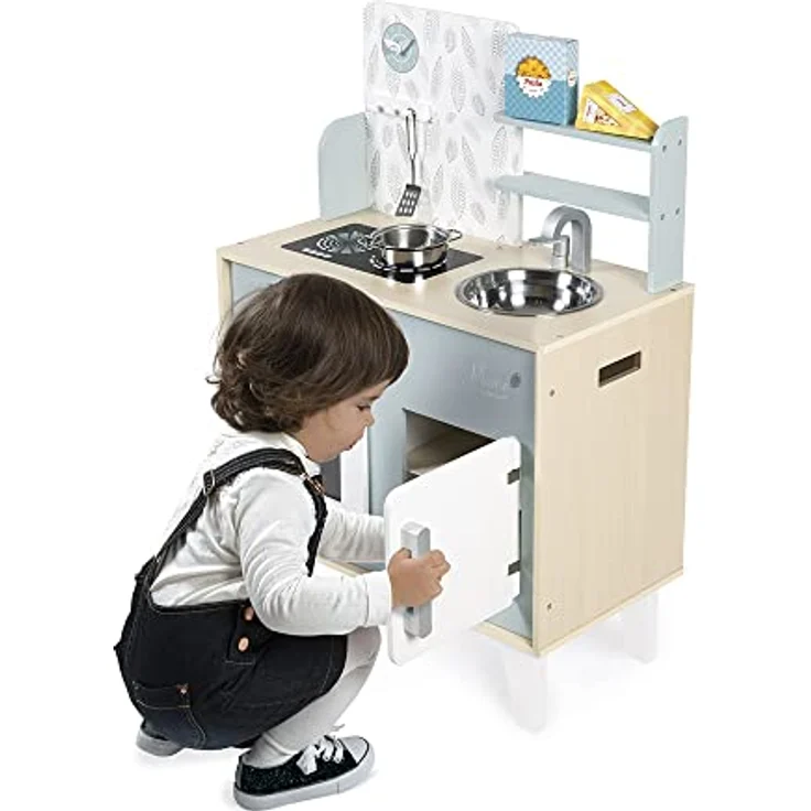 Janod - Küche ‘Plume’ - Kinderküche aus Holz mit Backofen, Edelstahlspüle, Schrank, Induktionskochplatten und Uhr - Spielküche mit 5 Zubehörteilen - Ab 3 Jahren, J06608 – Bild 10